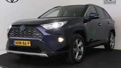 Blauw Gebruikt 2020 Toyota RAV4 Executive SUV | € 33.950 (Eerlijke prijs)