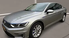 Gebruikt 2016 VW Passat Highline Sedan | € 20.950 (Super prijs)