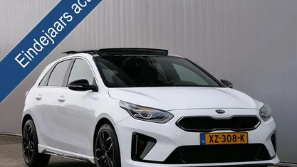 Wit Gebruikt 2019 Kia ProCeed GT-Line Hatchback | € 19.895 (Eerlijke prijs)