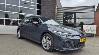 Grijs Gebruikt 2022 VW Golf VIII GTE Hatchback | € 25.500 (Goede deal)