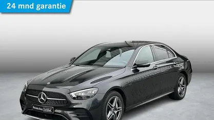 Grijs Gebruikt 2020 Mercedes E300 AMG line Sedan | € 36.950 (Eerlijke prijs)