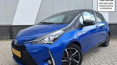 Blauw, metallic lak Gebruikt 2018 Toyota Yaris Hatchback | € 16.700 (Eerlijke prijs)