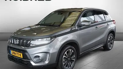 Occasion 2025 Suzuki Vitara Style SUV | € 26.950 (Eerlijke prijs)
