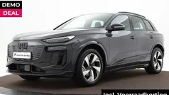 Grijs Gebruikt 2025 Audi Q6 e-tron Performance SUV | € 66.990