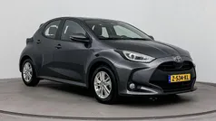 Grijs Gebruikt 2024 Toyota Yaris Hybrid Active Hatchback | € 23.499 (Eerlijke prijs)