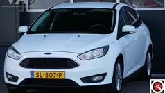 Wit Gebruikt 2018 Ford Focus Hatchback | € 11.950 (Eerlijke prijs)