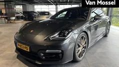 Grijs Gebruikt 2022 Porsche Panamera S E-Hybrid Sport Turismo Sedan | € 88.900 (Eerlijke prijs)