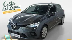 Gris titanium kpn (donker grijs) Gebruikt 2021 Renault Clio V Intens Hatchback | € 19.895 (Eerlijke prijs)
