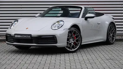 Grijs Gebruikt 2022 Porsche 911 Carrera 4S Cabriolet Sport Cabriolet | € 167.900 (Eerlijke prijs)