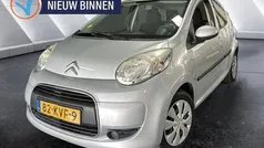 Grijs, metallic lak Gebruikt 2010 Citroën C1 Hatchback | € 3.490 (Eerlijke prijs)