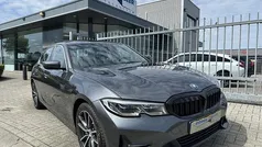 Grijs Gebruikt 2021 BMW 330 Sport Line Sedan | € 30.750 (Goede deal)