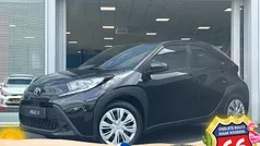 Gebruikt 2025 Toyota Aygo Play Hatchback | € 21.845 (Eerlijke prijs)