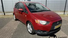 Rood Gebruikt 2009 Mitsubishi Colt Edition Hatchback | € 2.395 (Eerlijke prijs)