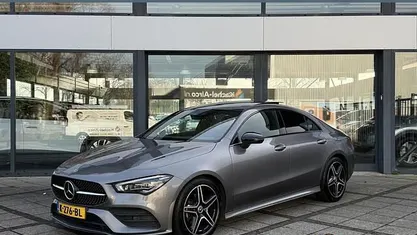 Grijs (metallic) Occasion 2020 Mercedes CLA180 Business Sedan | € 23.950 (Eerlijke prijs)