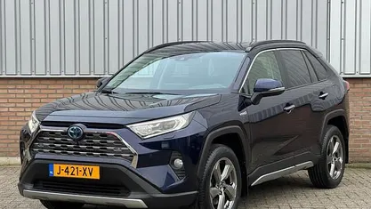 Blauw Gebruikt 2020 Toyota RAV4 Executive SUV | € 26.950 (Eerlijke prijs)