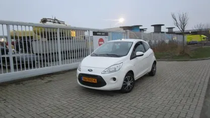 Wit Gebruikt 2011 Ford Ka Cool & Sound Edition Hatchback | € 1.950 (Goede deal)