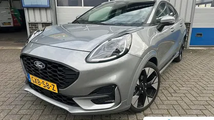 Grijs Occasion 2025 Ford Puma ST-Line X SUV | € 30.495 (Eerlijke prijs)