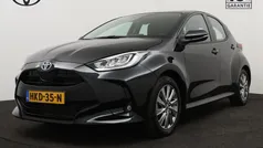 Zwart Gebruikt 2024 Toyota Yaris Hybrid Limited Hatchback | € 24.745 (Eerlijke prijs)