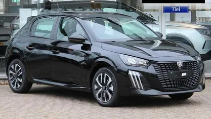 Occasion 2025 Peugeot 208 Style Hatchback | € 24.989 (Super prijs)