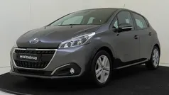 Gebruikt 2018 Peugeot 208 Signature Sky Hatchback | € 10.425 (Eerlijke prijs)