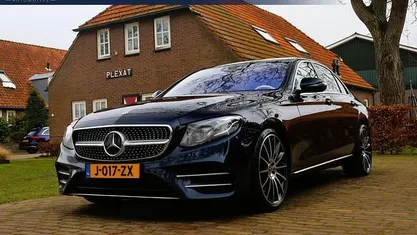 Blauw Occasion 2017 Mercedes E400 Premium Plus Sedan | € 32.945 (Eerlijke prijs)