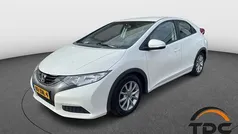 Wit Gebruikt 2012 Honda Civic Comfort Hatchback | € 8.750 (Eerlijke prijs)