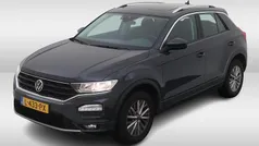 Grijs Gebruikt 2021 VW T-Roc Business SUV | € 22.450 (Eerlijke prijs)