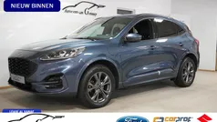 Blauw, metallic lak Gebruikt 2023 Ford Kuga ST-Line X SUV | € 30.400 (Eerlijke prijs)