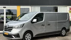 Grijs Gebruikt 2023 Renault Trafic Van | € 22.457 (Eerlijke prijs)