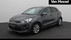 Grijs Gebruikt 2022 Kia Rio Hatchback | € 16.900 (Eerlijke prijs)