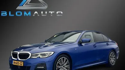 Blauw Occasion 2022 BMW 330 M Sport Sedan | € 29.880 (Super prijs)