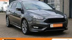 Grijs Gebruikt 2018 Ford Focus ST-Line Stationwagen | € 12.950 (Eerlijke prijs)