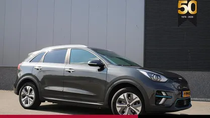 Occasion Kia e-Niro Premium 150 kW (204 PK) 2022 Grijs SUV