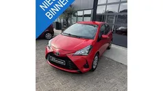 Rood Gebruikt 2017 Toyota Yaris Hatchback | € 8.999 (Goede deal)