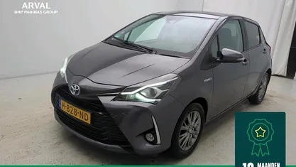 Occasion Toyota Yaris 101 PK (74 kW) 2020 Grijs Hatchback