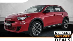 Rood Nieuw 2025 Fiat 600 La Prima SUV | € 34.925 (Eerlijke prijs)