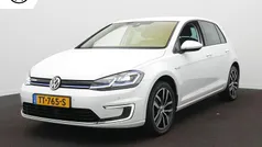 Wit Gebruikt 2018 VW e-Golf Hatchback | € 11.450 (Eerlijke prijs)