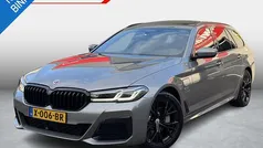 Grijs Gebruikt 2022 BMW 530e Sport Line Stationwagen | € 37.999 (Goede deal)