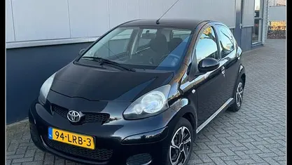 Occasion Toyota Aygo Comfort 68 PK (50 kW) 2010 Zwart Hatchback
