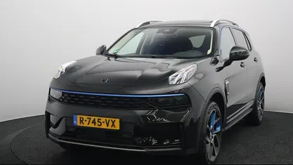 Zwart Gebruikt 2023 Lynk & Co 01 SUV | € 26.645 (Eerlijke prijs)