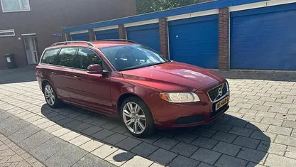 Rood Gebruikt 2013 Volvo V70 Stationwagen | € 3.700