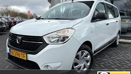 Occasion Dacia Lodgy Essentiel 131 PK (96 kW) 2022 MPV