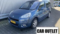 Blauw Gebruikt 2013 Peugeot Partner Tepee Family MPV | € 6.250 (Super prijs)