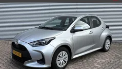 Grijs Gebruikt 2023 Toyota Yaris Active Hatchback | € 19.995 (Eerlijke prijs)