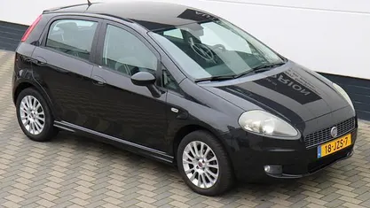 Occasion 2009 Fiat Punto Evo Active Hatchback | € 995 (Super prijs)