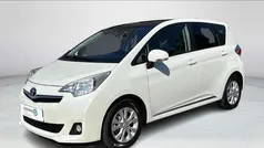Wit Gebruikt 2011 Toyota Verso-S MPV | € 7.950 (Eerlijke prijs)
