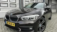 Bruin Gebruikt 2019 BMW 118 Sport Line Hatchback | € 17.949 (Eerlijke prijs)