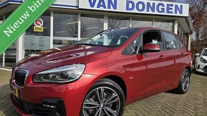 Occasion BMW 220 Executive 192 PK (141 kW) 2018 Rood Stationwagen