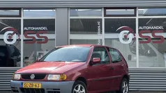 Rood Gebruikt 1997 VW Polo Hatchback | € 349 (Super prijs)
