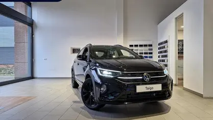Zwart Nieuw 2025 VW Taigo R-line Edition SUV | € 34.995 (Eerlijke prijs)